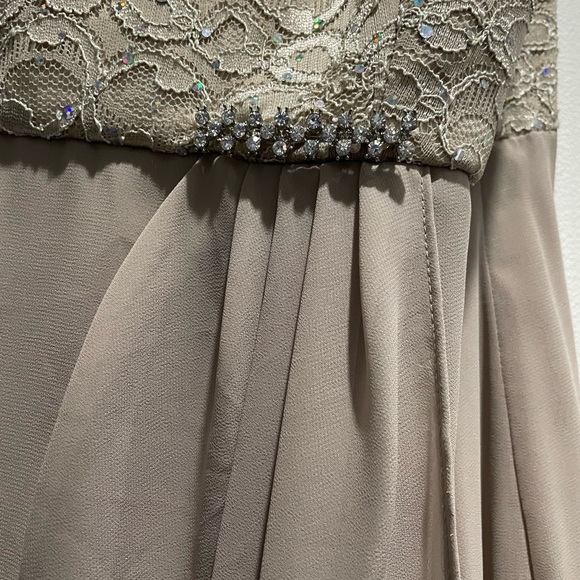 R & M Richards Taupe Lace Long Sleeve Dress - Picture 4 of 7